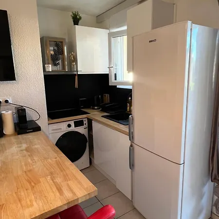 Joli T2/ Tram/ Clim/ Parking/ Wifi/ Piscine Apartmán