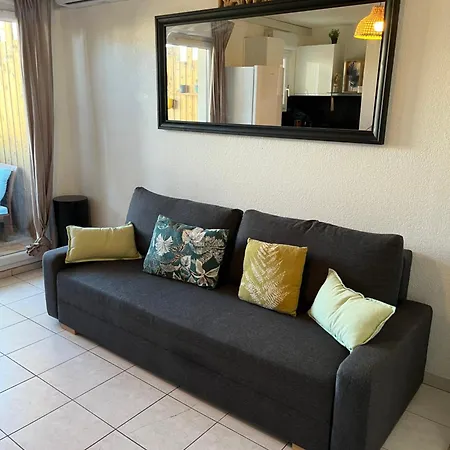 Apartment Joli T2/ Tram/ Clim/ Parking/ Wifi/ Piscine